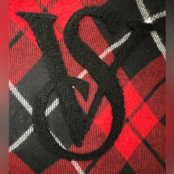 NWT Victoria’s Secret monogram plaid tote bag - Picture 3 of 9